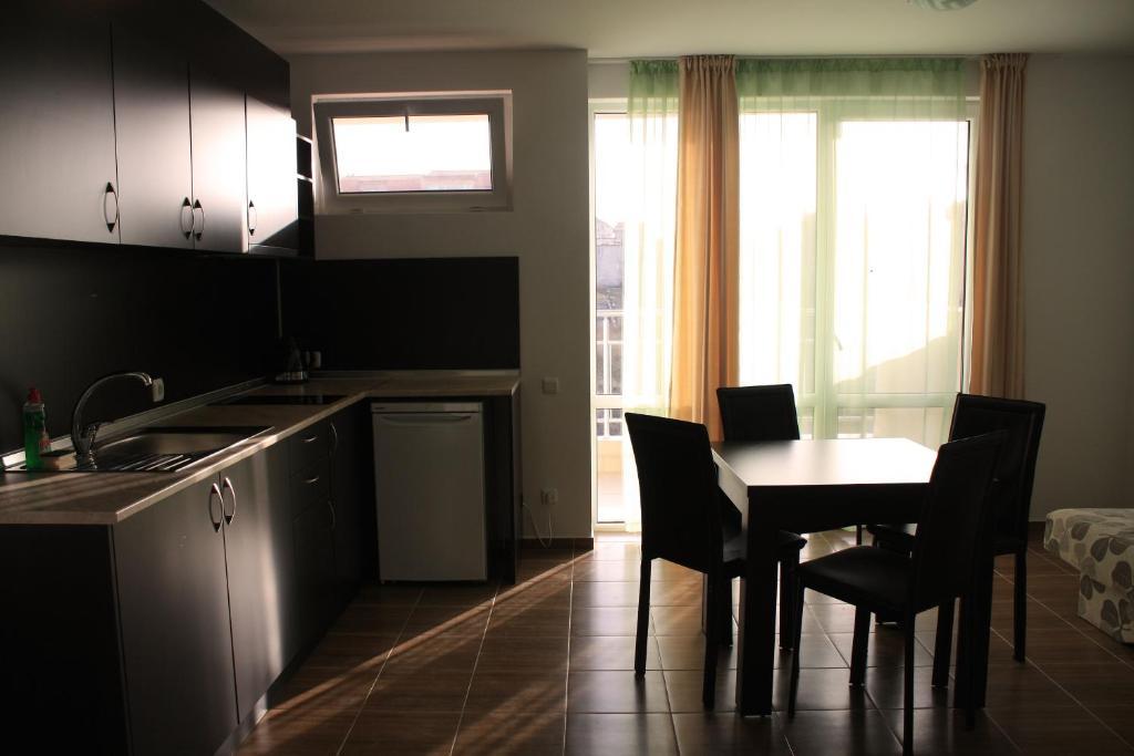 Guest House Ask Primorsko Ruang foto
