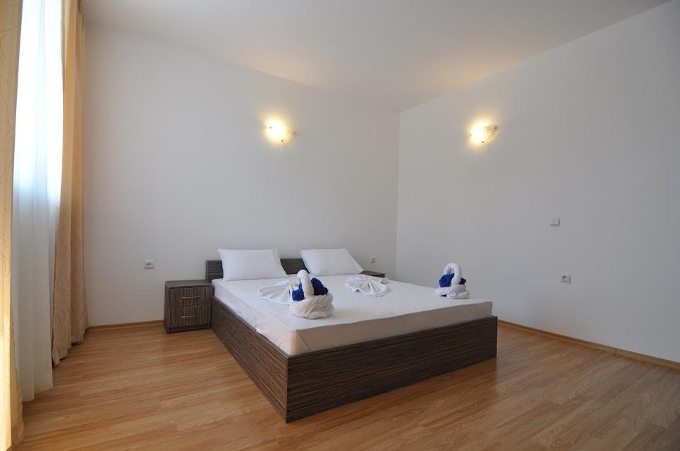 Guest House Ask Primorsko Bagian luar foto