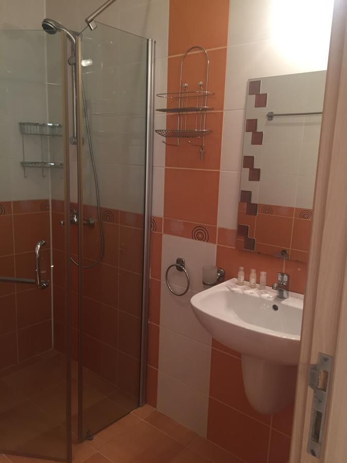 Guest House Ask Primorsko Bagian luar foto