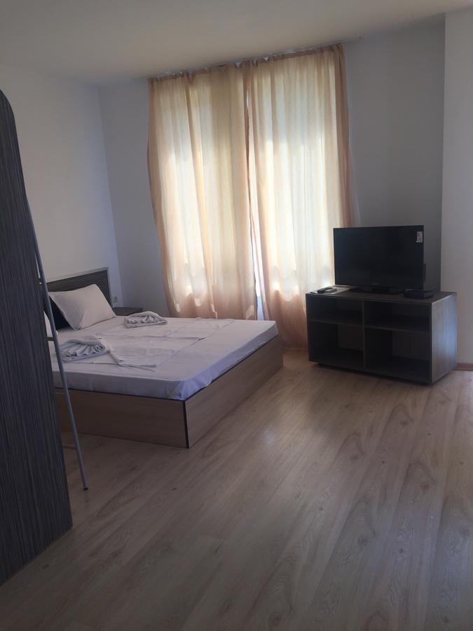 Guest House Ask Primorsko Bagian luar foto